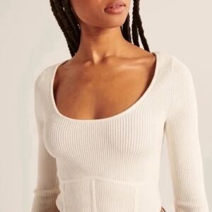 NWOT Abercrombie & Fitch Cropped Ivory Sweater